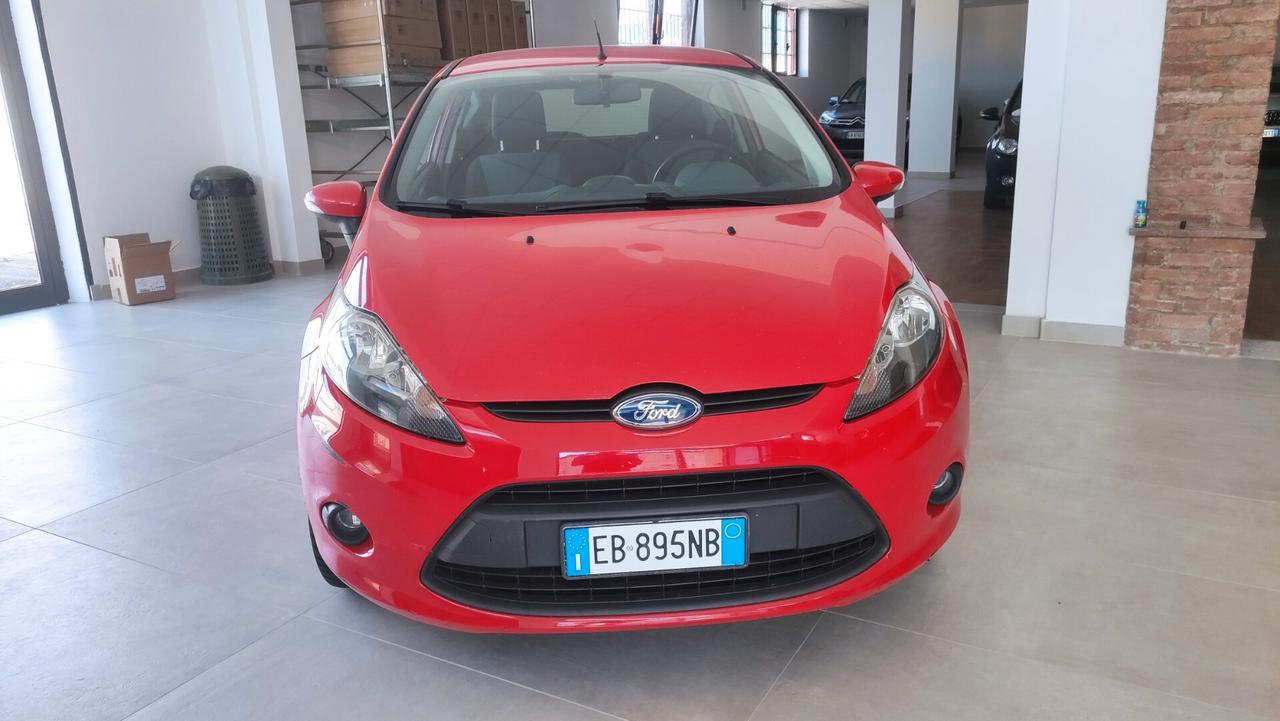 Ford Fiesta 1.4 TDCi 3 porte NEOPATENTATI - 2010
