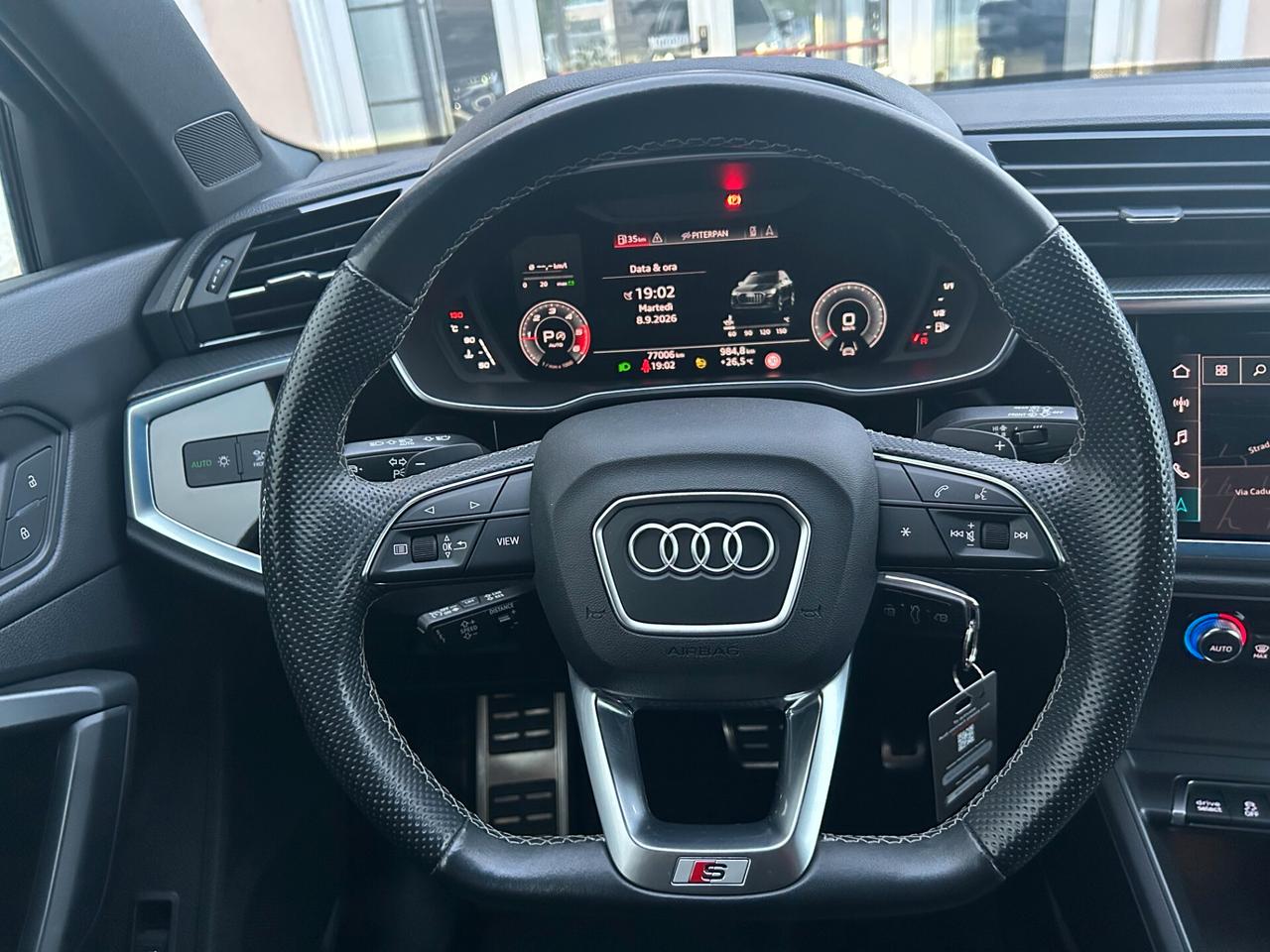 Audi Q3 35 TDI S line edition