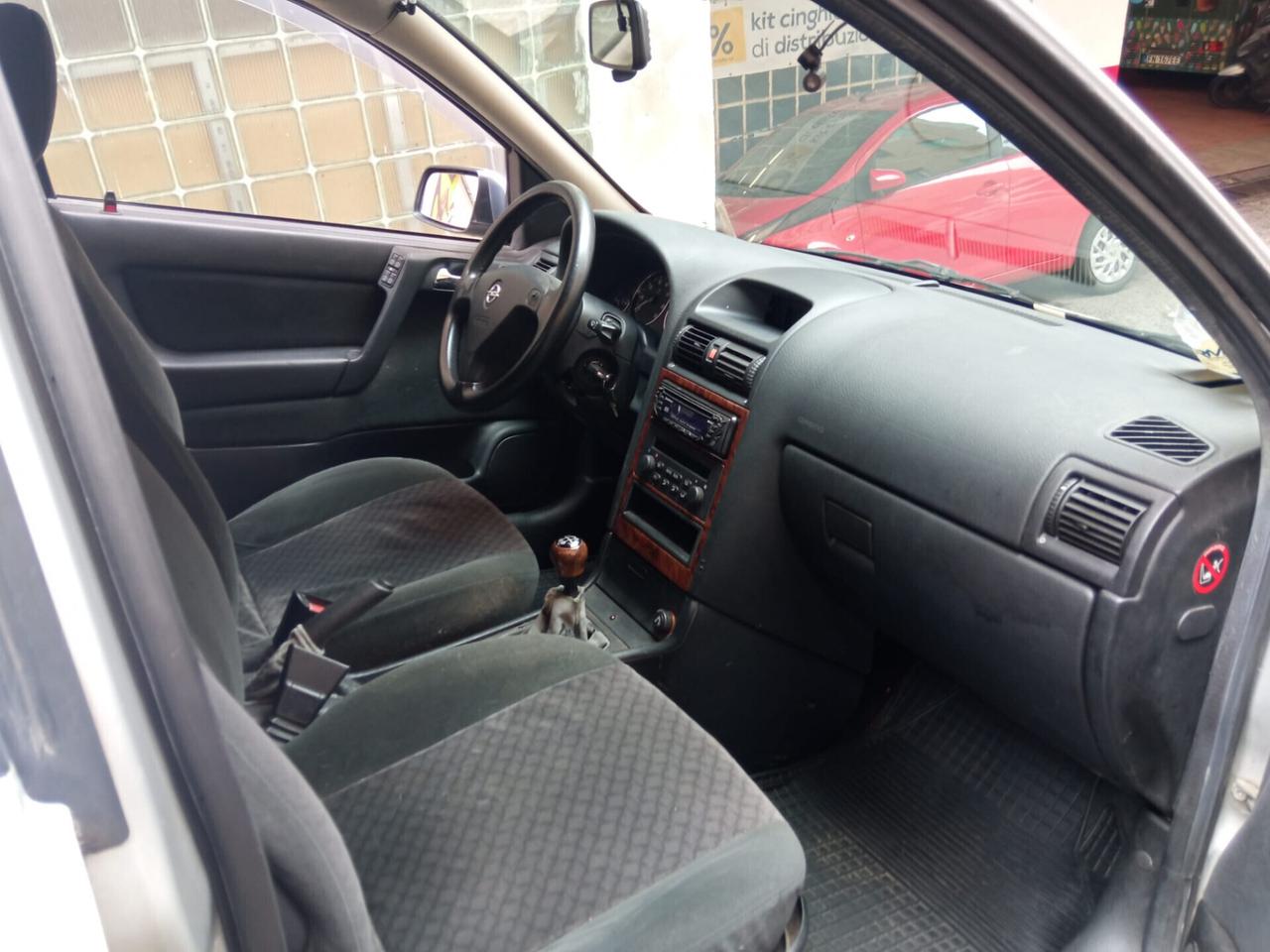 Opel Astra 1.6i 16V cat Station Wagon Club