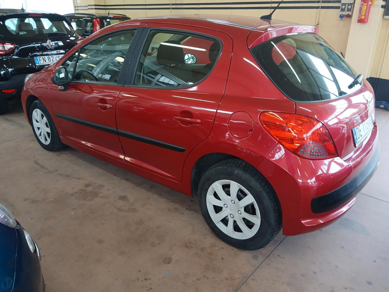 Peugeot 207 1.4 88CV 5p. X Line