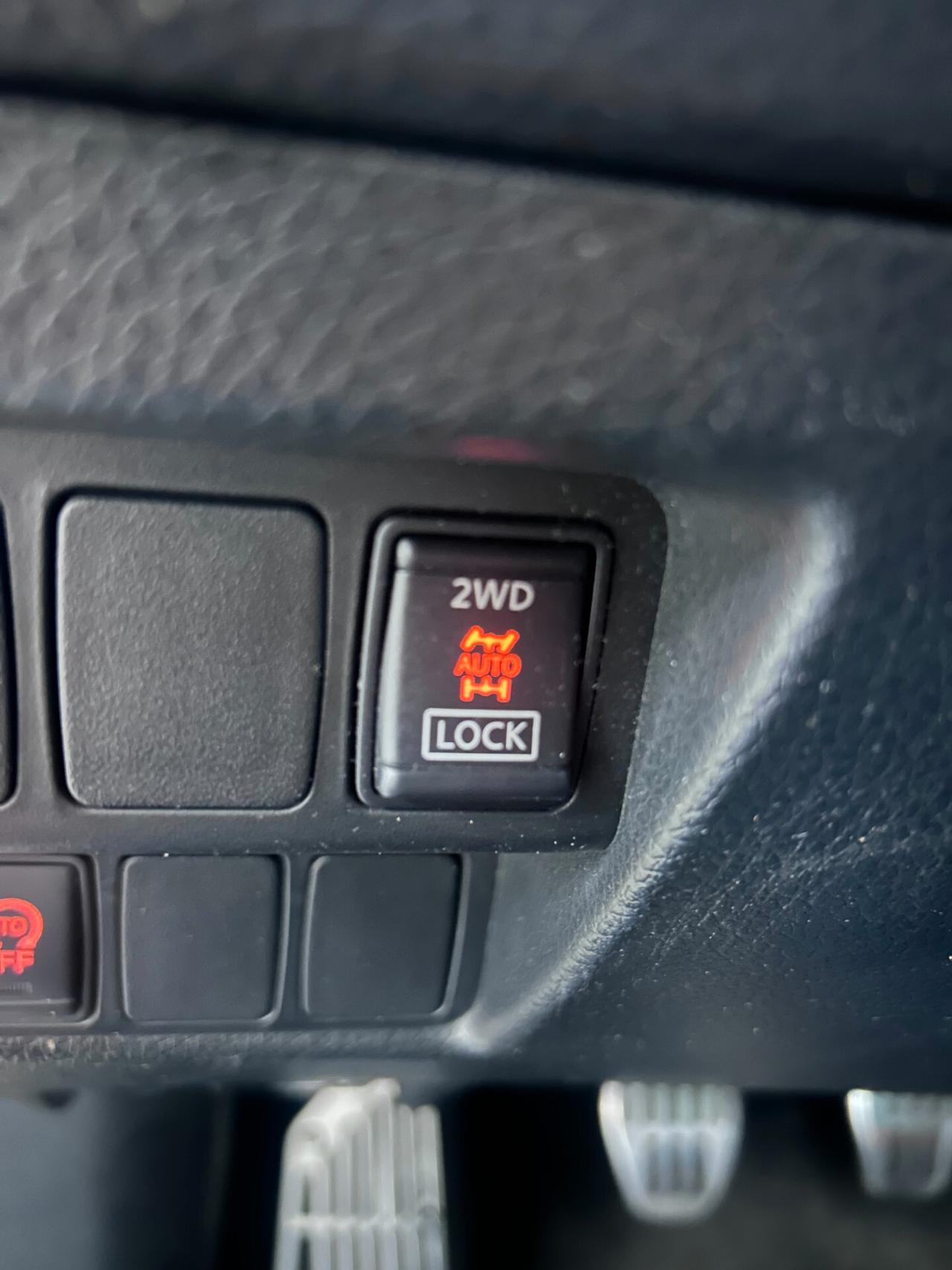 Nissan Qashqai 1.6 dCi 130 cv 4WD Premier Limited Edition