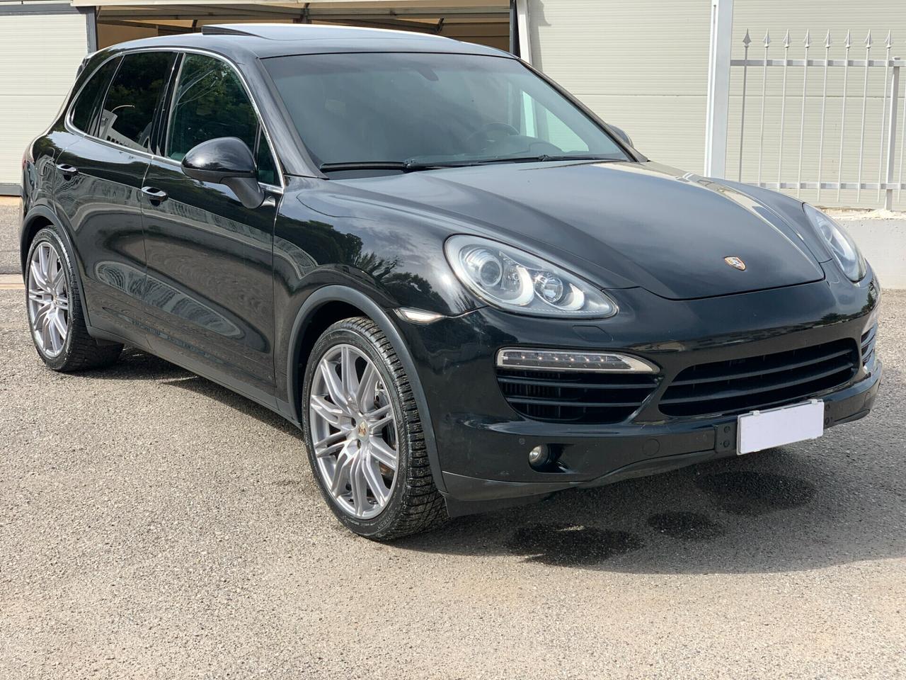 Porsche Cayenne 3.0 Diesel 245 cv Platinum Tetto