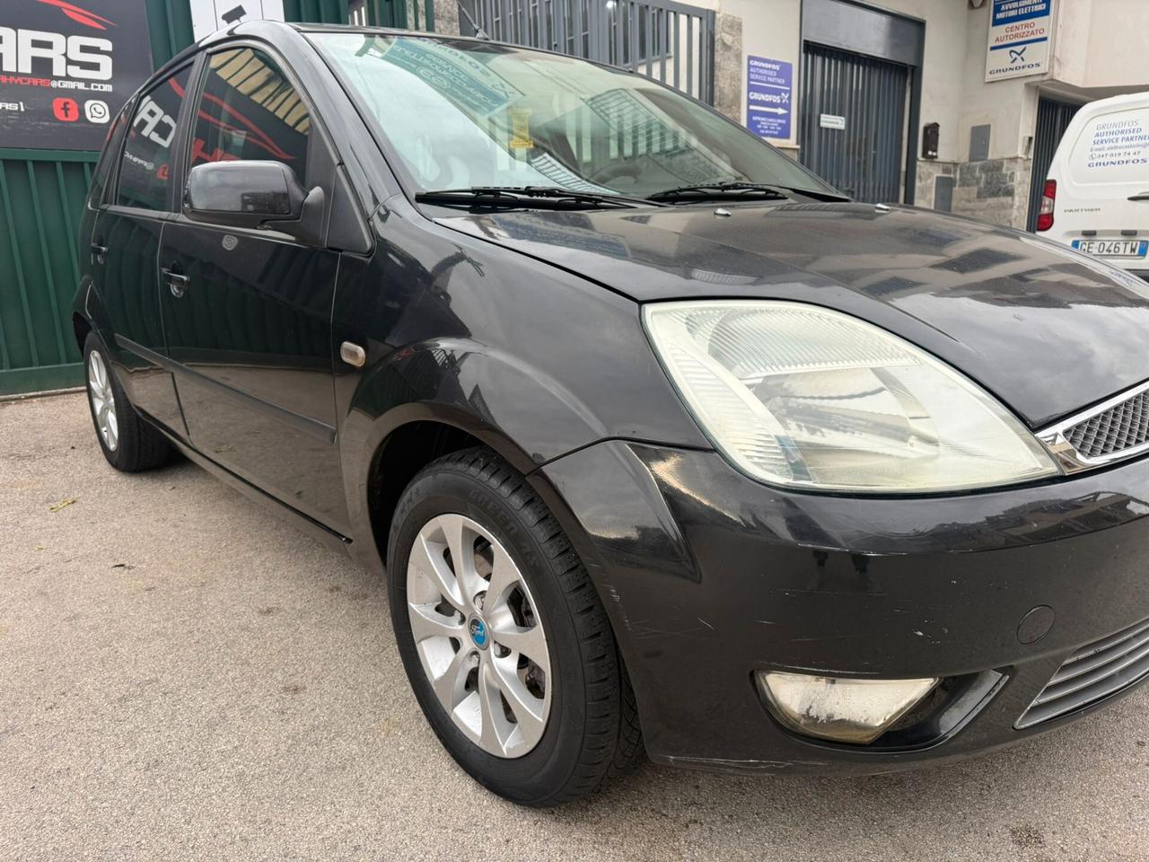 Ford Fiesta 1.2 16V 5P GHIA