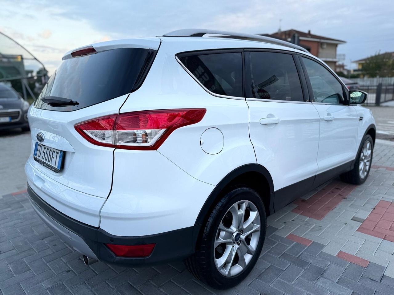 Ford Kuga 2.0TDCI 150CV 4WD TETTO APRIBILE