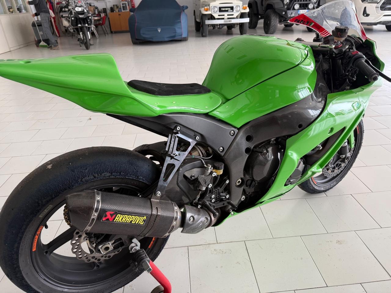 Kawasaki Ninja ZX - 10 R Pista