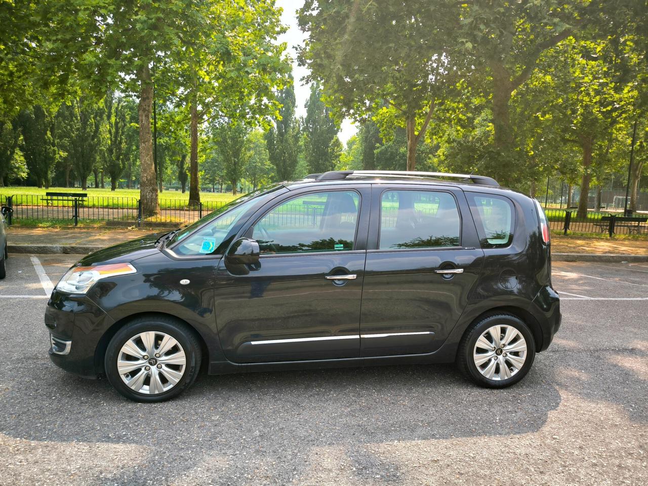 Citroen C3 Picasso 1.4 VTi 95 Exclusive Theatre con 61000 KM ORIGINALI