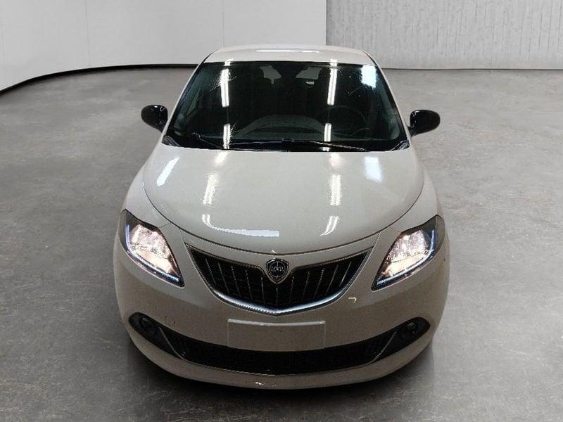 Lancia Ypsilon 1.0 firefly hybrid Platino s&s 70cv