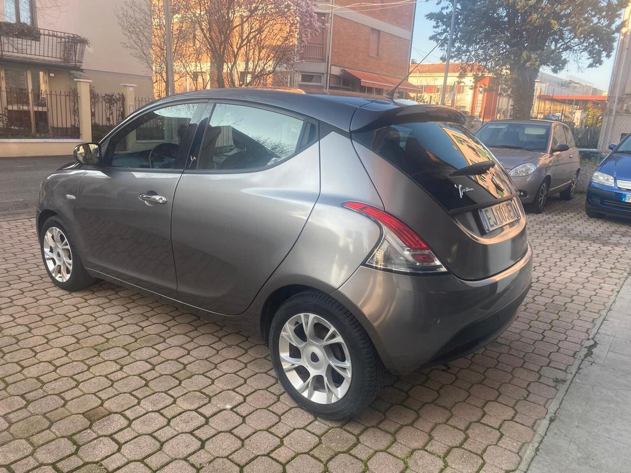 Lancia Ypsilon 0.9 TwinAir 85 CV 120.000KM