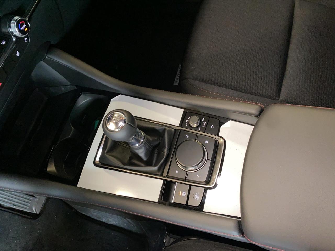 Mazda 3 5p 2.5 m-hybrid Homura 140cv