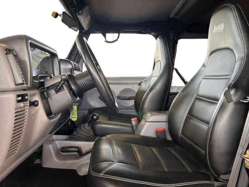 Jeep Wrangler Soft Top 2.5