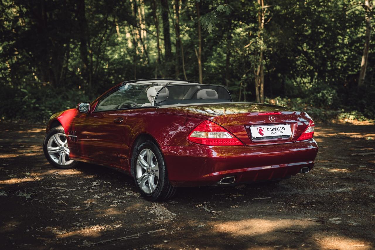 Mercedes SL 350 V6 315cv | 11 Tagliandi Mercedes | 31.000km