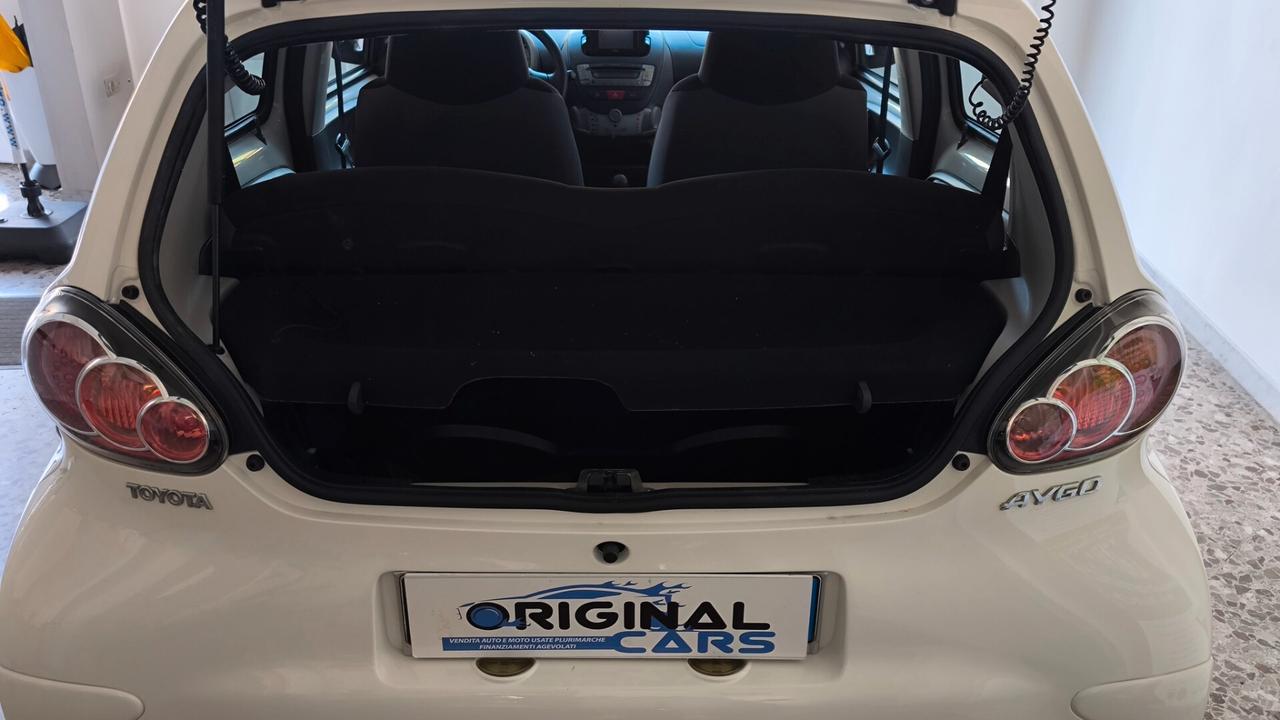 Toyota Aygo 1.0 12V VVT-i 5 porte Sol Connect