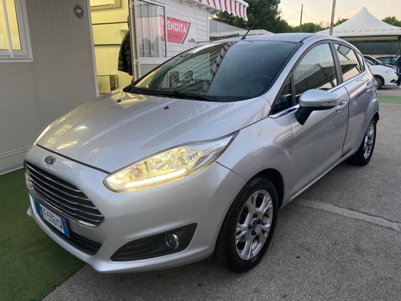Ford Fiesta 1.5 TDCi 75CV TITANIUM GARANZIA 11/24