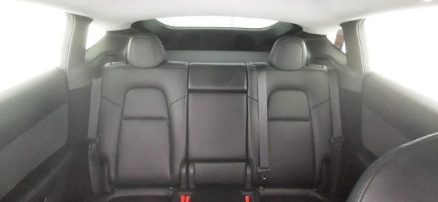 TESLA Model Y Performance Dual Motor AWD -con Autopilot avanzato
