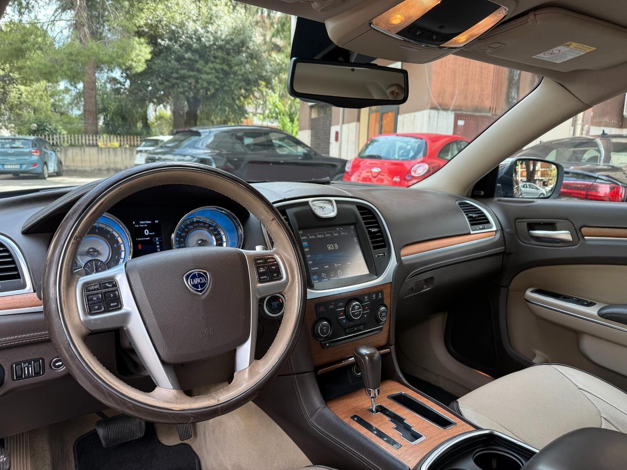 Lancia Thema 3.0 V6 Multijet II 239 CV Platinum