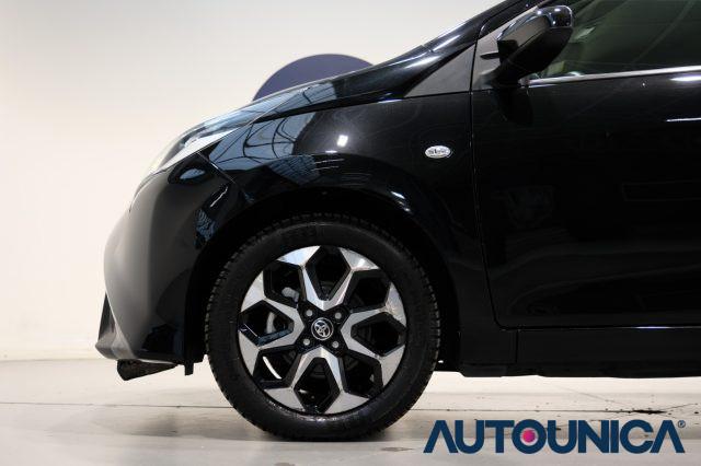 TOYOTA Aygo CONNECT 1.0 VVT-i 72 CV 5 PORTE X-WAVE NEOPATENTAT