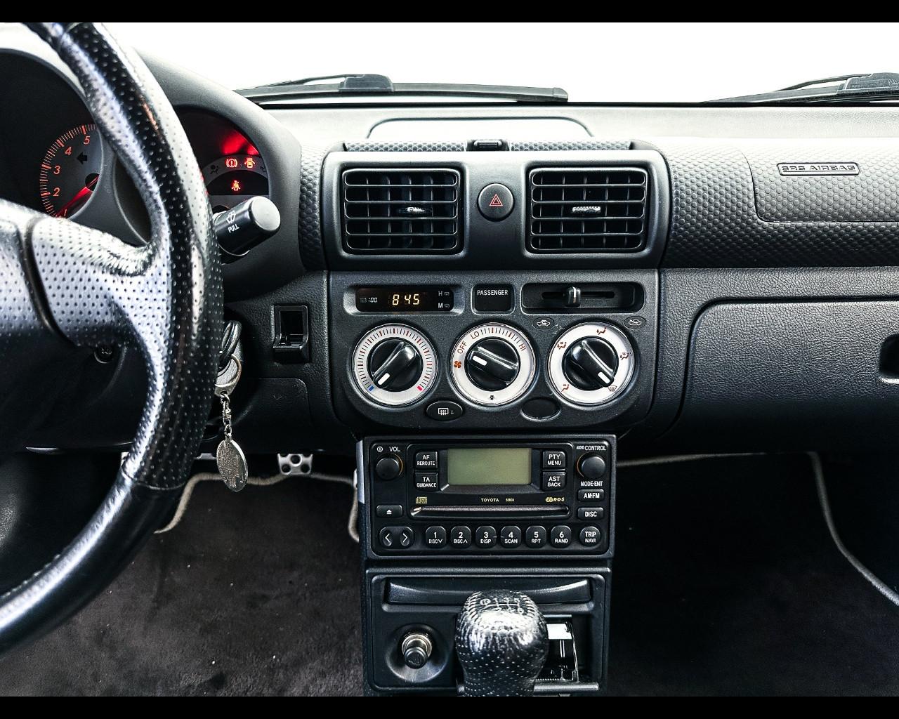 TOYOTA MR2 (99-06) - MR2 1.8i 16V