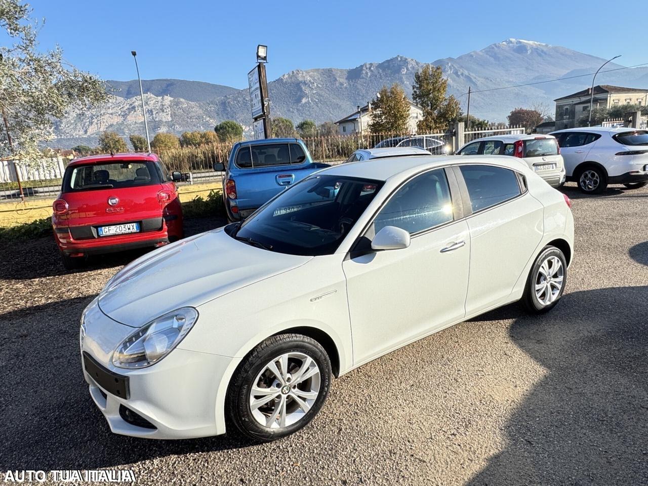 ALFA ROMEO GIULIETTA 1.6 SPORT INTERNI IN PELLE