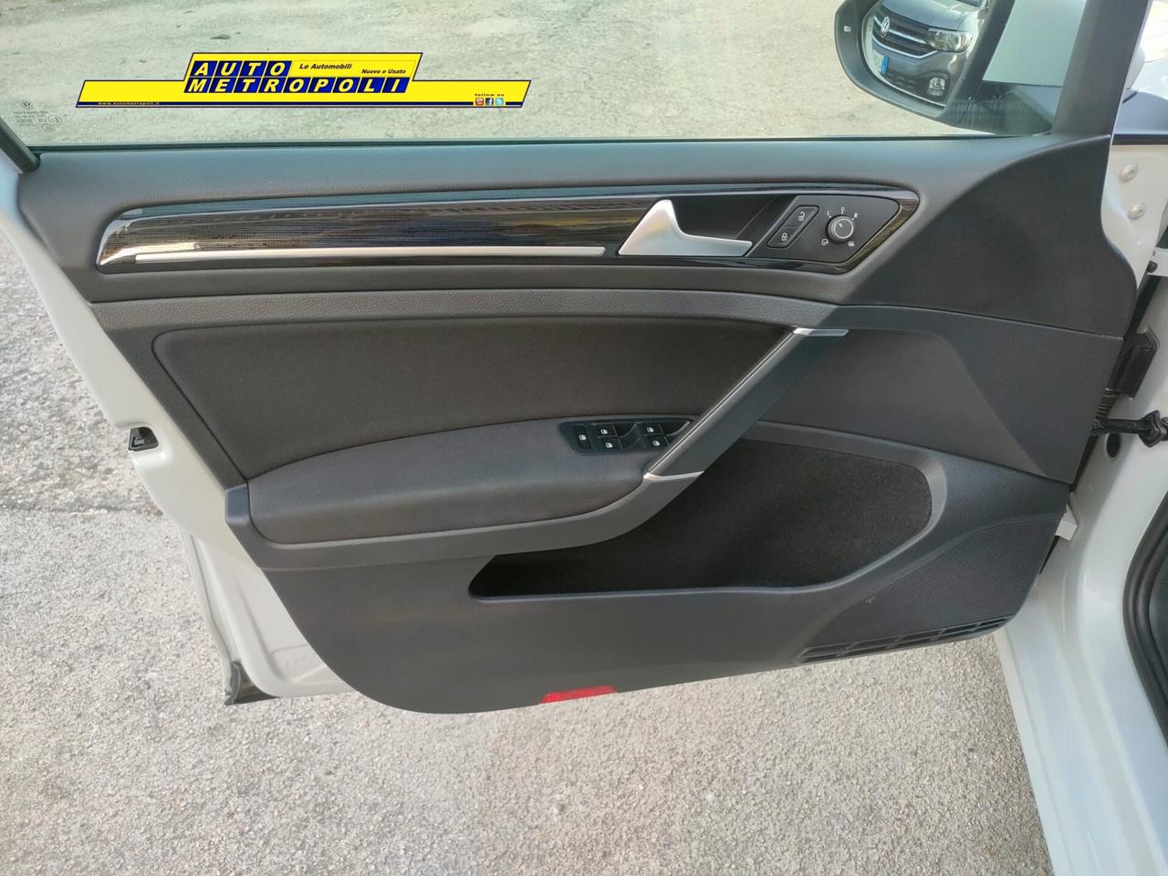 Volkswagen Golf 1.4 TGI DSG Business (Autom.+Metano)