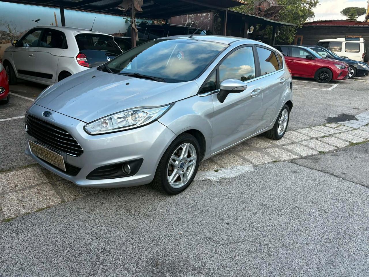 Ford Fiesta 1.5 TDCi 75CV 5 porte Titanium