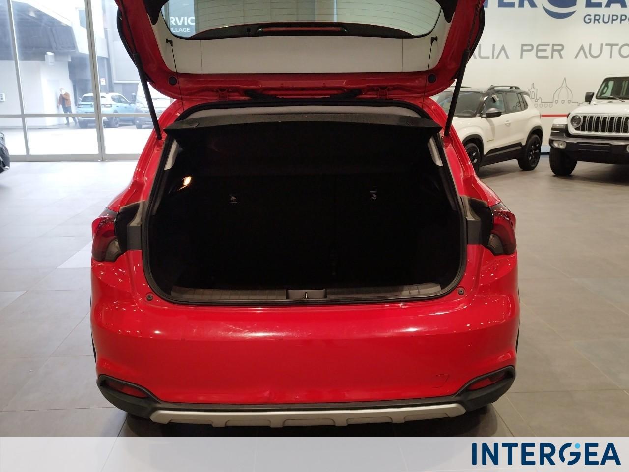 FIAT Tipo 5p 1.5 t4 hybrid (Red) 130