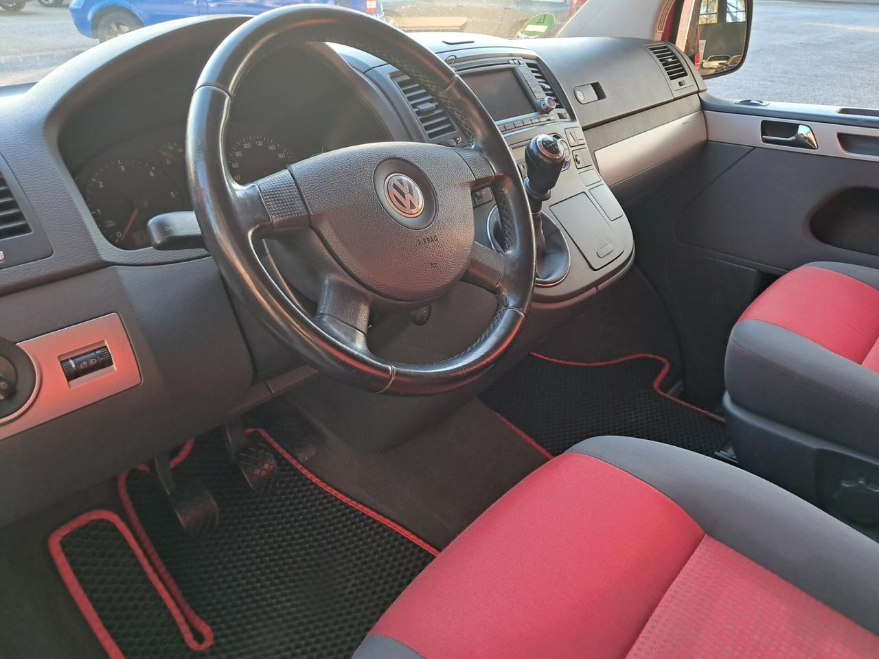 VOLKSWAGEN T5 MULTIVAN 4MOTION 174 CV OMOL. AUTOCARAVAN