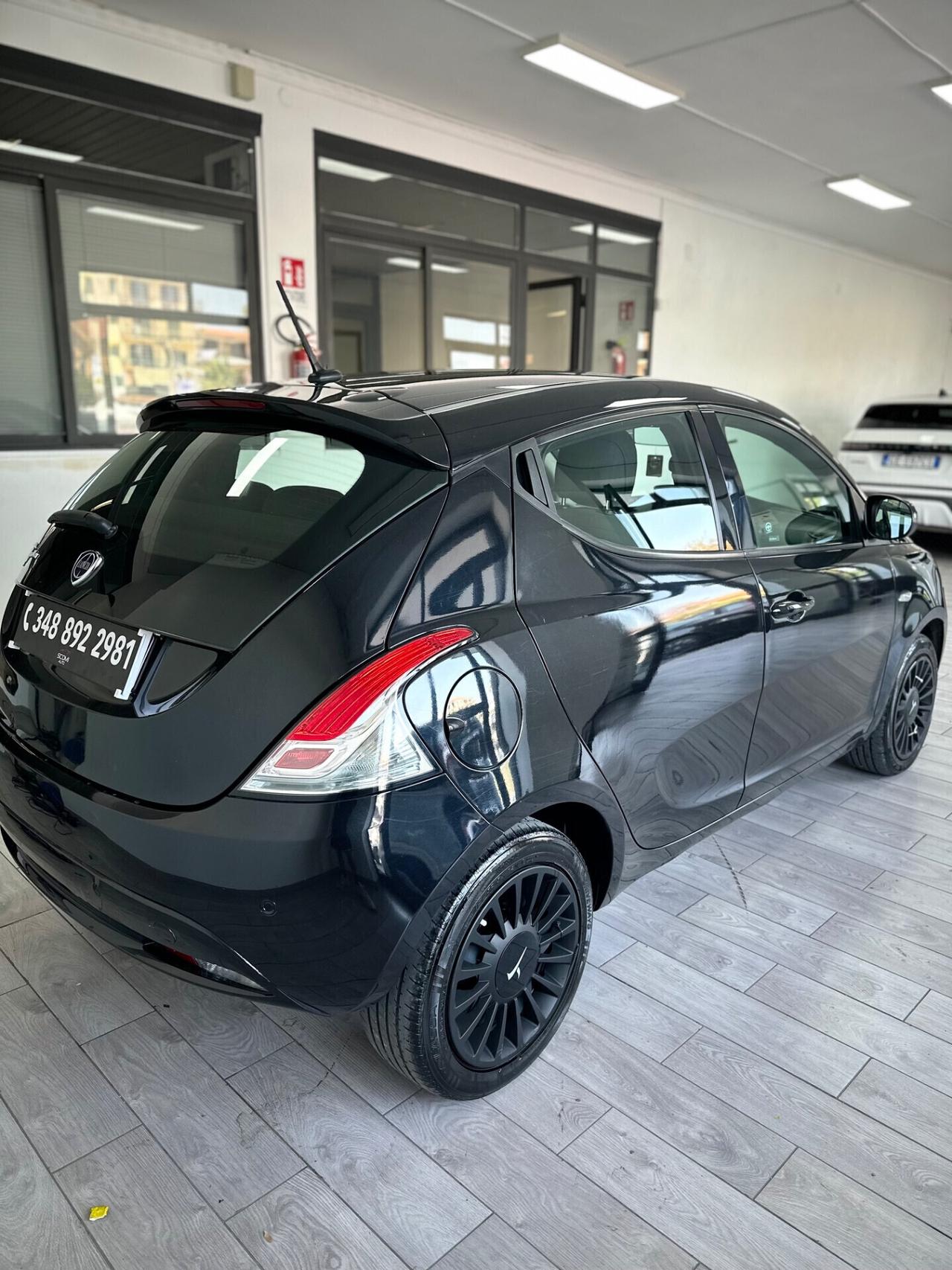 Lancia Ypsilon 1.2 GPL 69 CV 5 porte S&S Platinum