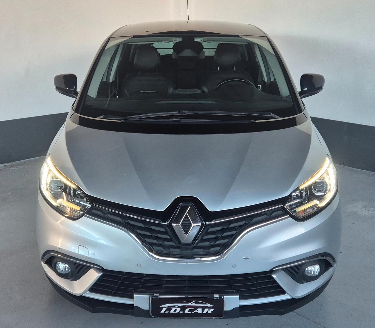 Renault Scénic dCi 8V 110 CV (AUTOCARRO)
