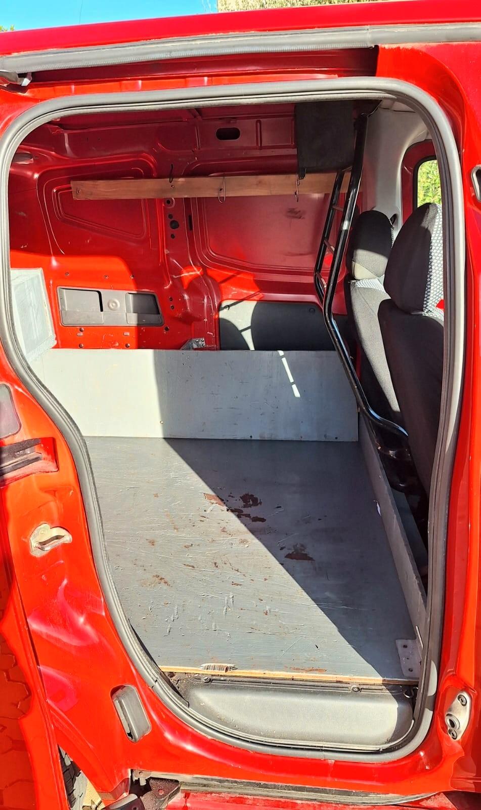 Fiat Fiorino 1.3 diesel MJT - 75CV - Tagliandato - PERFETTO