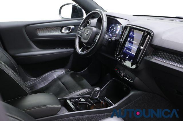 VOLVO XC40 T5 RECHARGE PLUG-IN HYBRID R-DESIGN