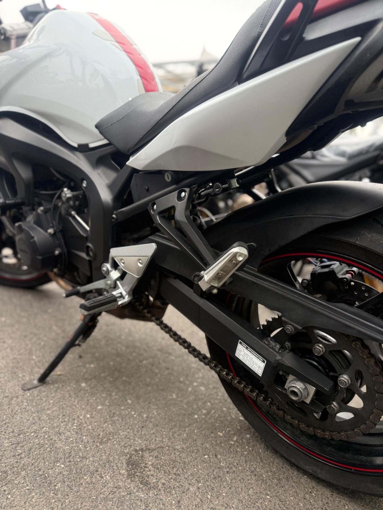 Yamaha FZ6 SOLO 26.000 KM - 2008