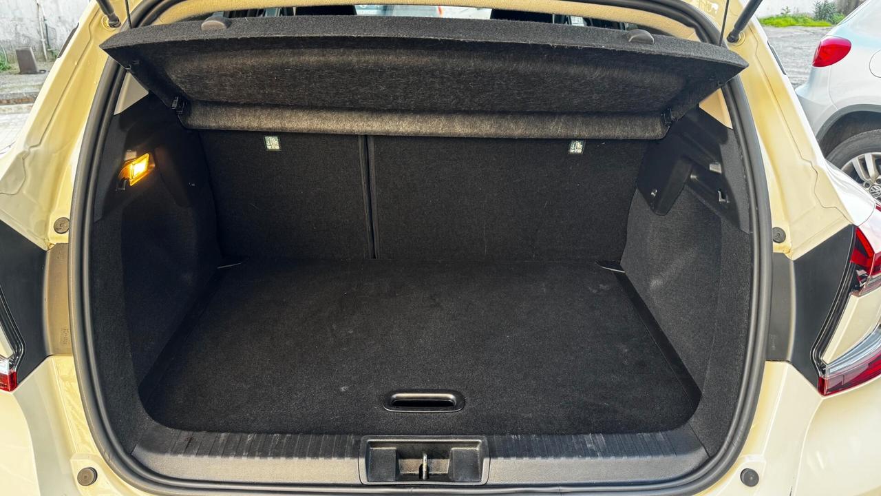 Renault Captur TCe 100 CV Business