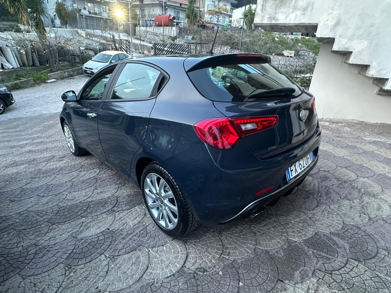 Alfa Romeo Giulietta 1.6 JTDm 120 CV Super Launch Edition