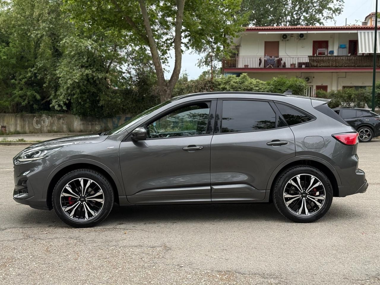 FORD Kuga 2022 2.5 Full Hybrid 190cv AWD ST-Line