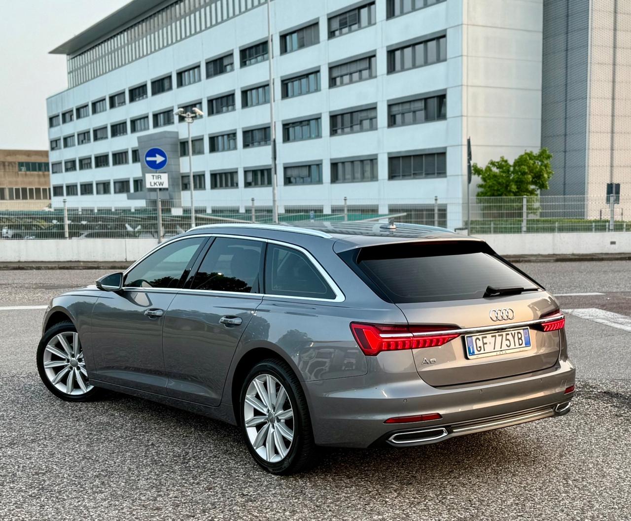 Audi A6 Avant 40 2.0 TDI S tronic Business Design