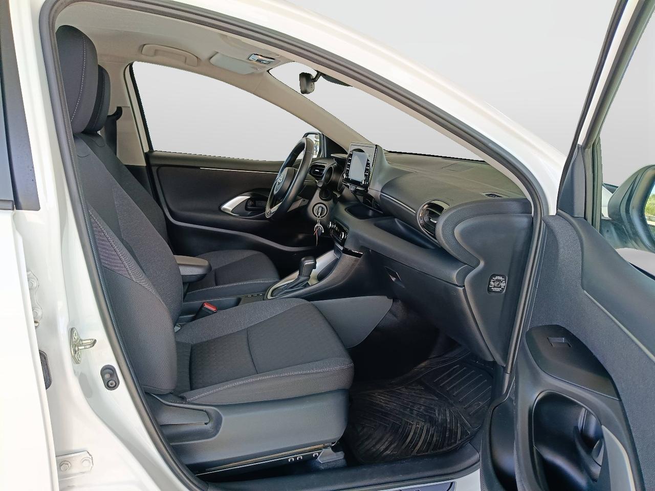 TOYOTA Yaris IV 2020 - Yaris 1.5h Trend