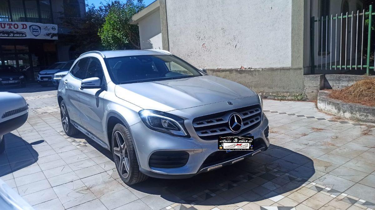 MERCEDES - Classe GLA - GLA 200 d Automatic 4Matic Premium