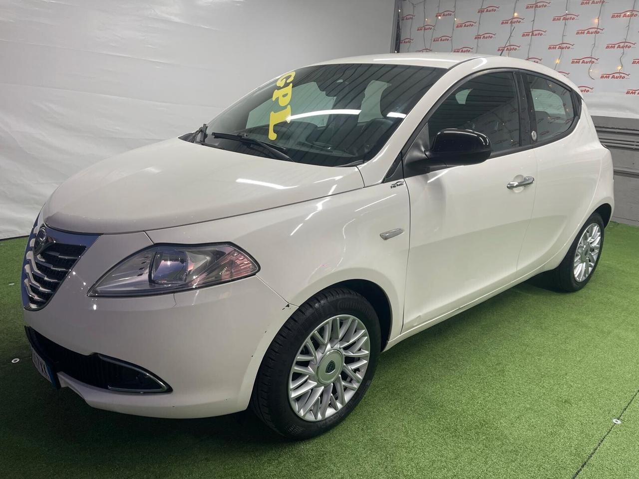 LANCIA YPSILON 1.2 GPL DI SERIE 70CV