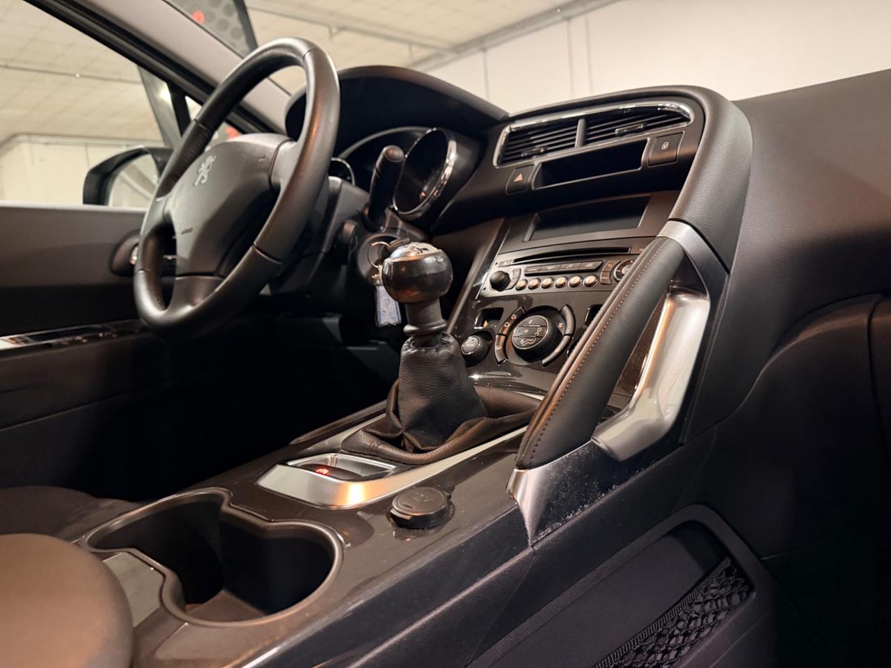 Peugeot 3008 1.6 HDi 115CV Active