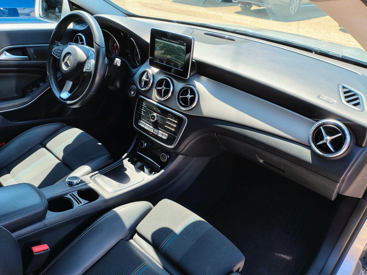Mercedes-benz CLA 200 CLA 200 d Automatic Premium