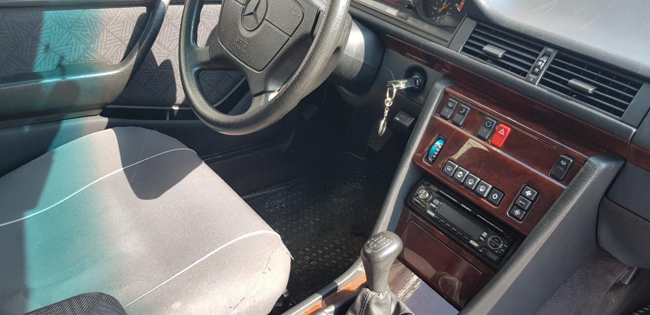 Mercedes-benz E 200 E 200 cat Avantgarde
