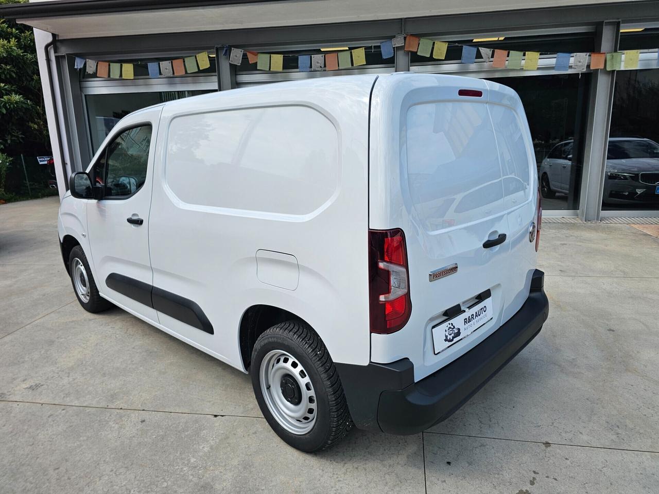 FIAT DOBLÒ / 2022 / 4P / VETT. FURGONATA VAN CH1 1.2 BENZINA 110CV MT6