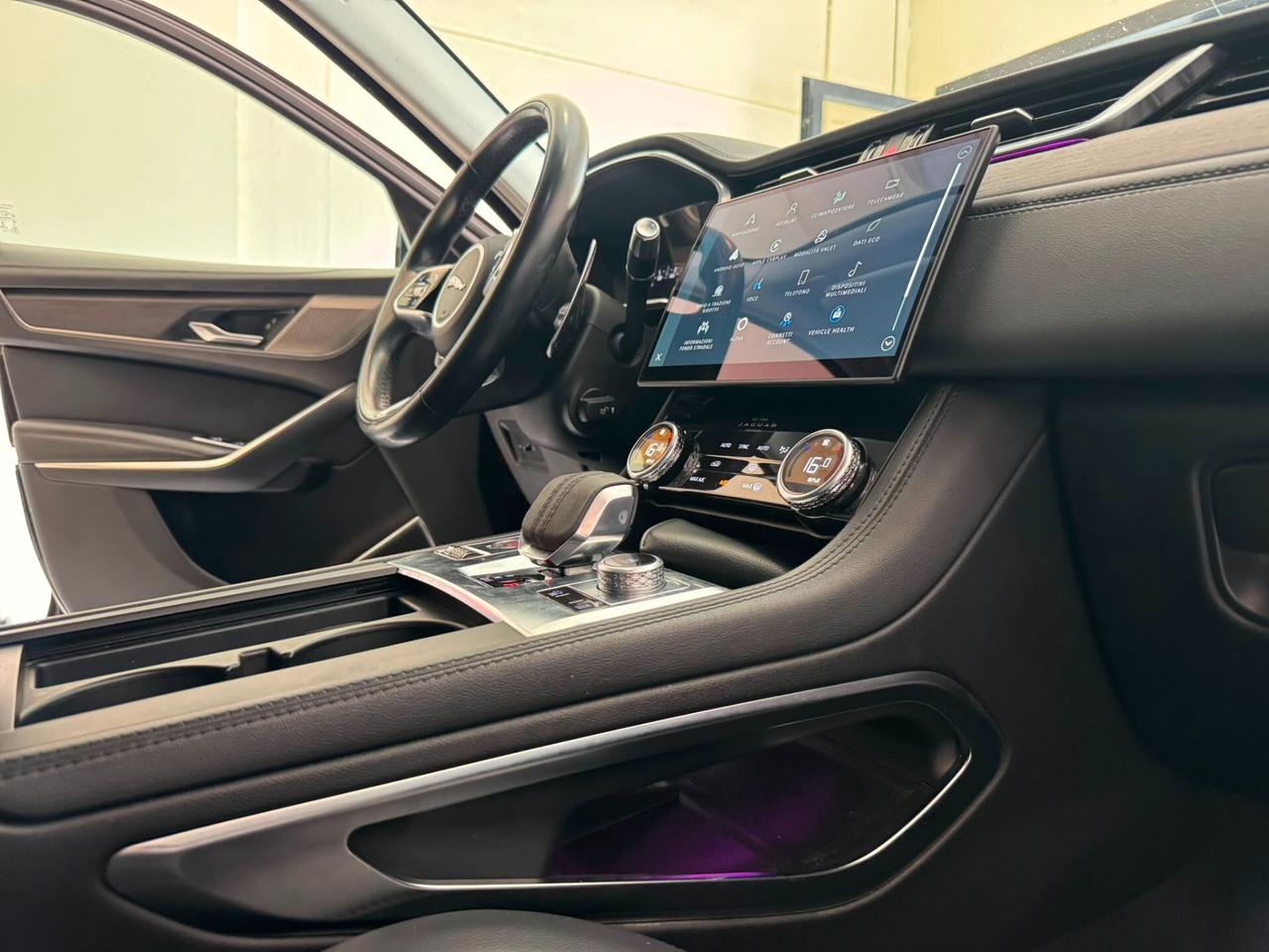 Jaguar F-Pace 2.0 D 204 CV AWD aut. R-Dynamic HSE