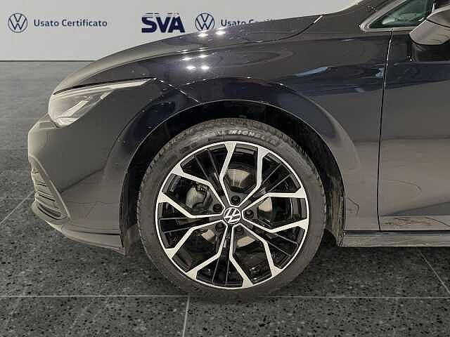 Volkswagen Golf 8ª serie 1.5TGI 130CV DSG Life - METANO/NEOPATENTATI