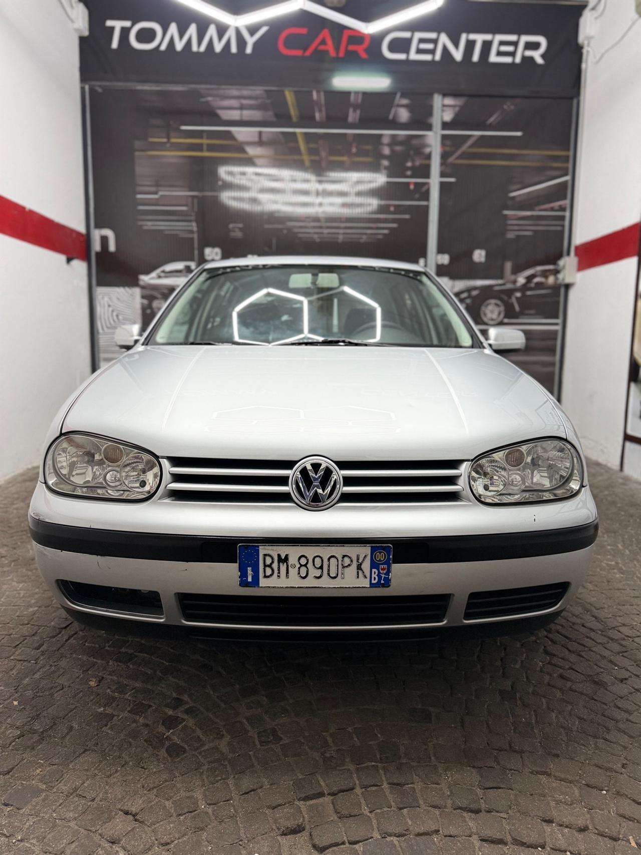 Volkswagen Golf 1.6 16V cat 5 porte Highline