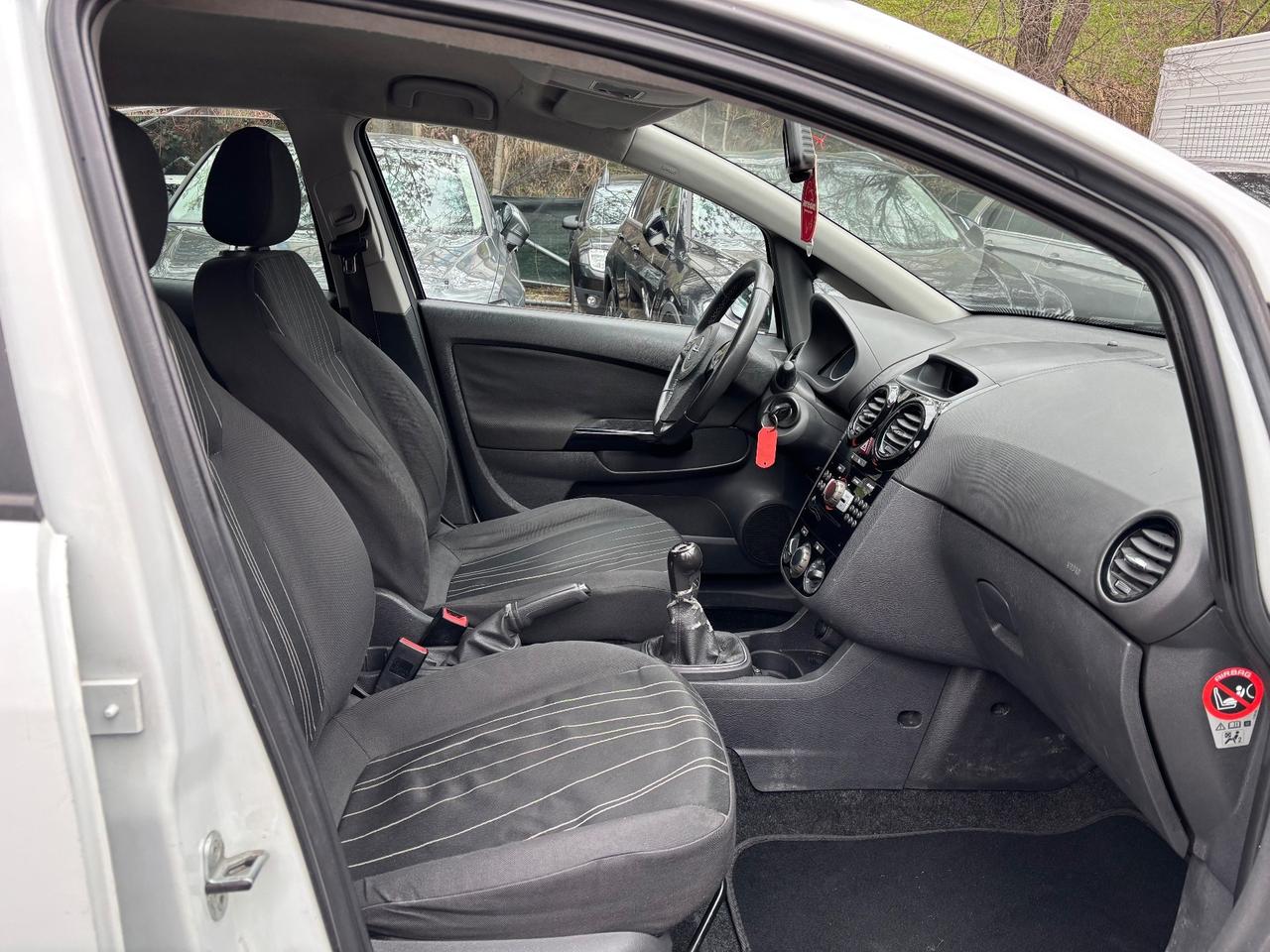 Opel Corsa 1.2 80CV 5porte GPL-TECH Edition