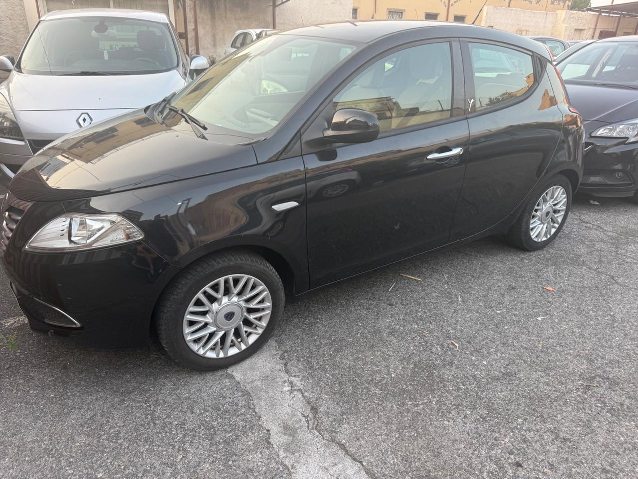 Lancia Ypsilon 1.3 Multijet 95 cavalli anno 2016