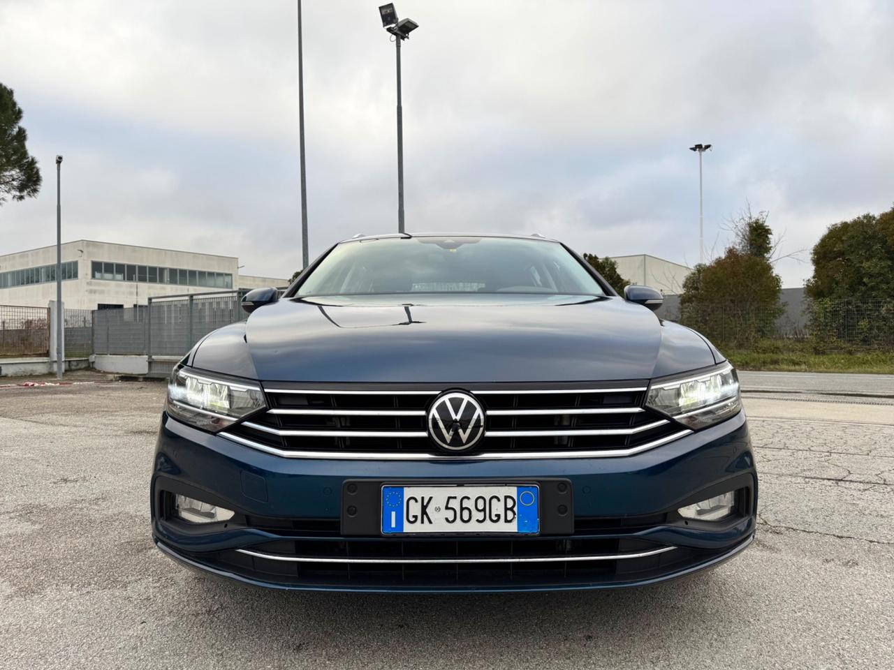 VOLKSWAGEN PASSAT 2.0 Tdi EVO Dsg-Virtual Led Navi