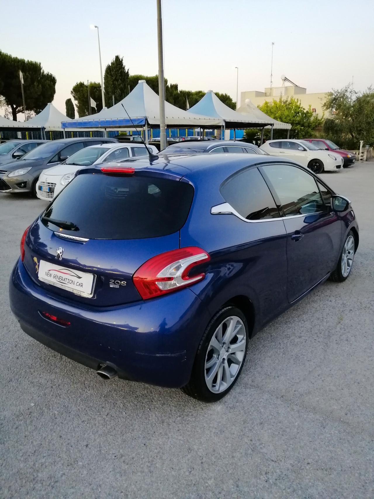 Peugeot 208 1.4 HDi 68 CV 3 porte Allure