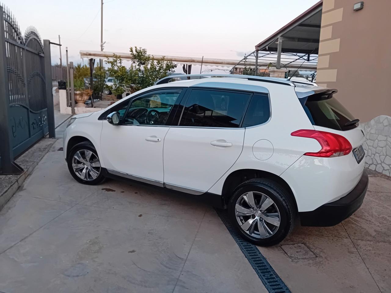 Peugeot 2008 1.6 e-HDi 92 CV Stop&Start Allure